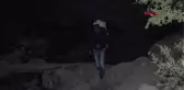 HAKKARİ PANCAR TOPLARKEN KAYALIKTAN DÜŞTÜ, 3 SAATTE KURTARILDI