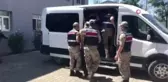 Diyarbakır'da 'pes' dedirten hırsızlık...Vatandaşların canını tehlikeye atıp tren raylarının demir aksamını çaldılar