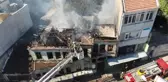 Süleymaniye Camii'nin yakınındaki metruk binada korkutan yangın