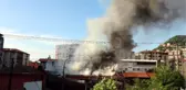 ZONGULDAK'TAKİ YANGINDA 8 İŞ YERİNİN ÇATISI HASAR GÖRDÜ
