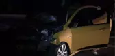Taksi ile otomobil çarpıştı: 4 yaralı