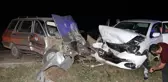 İki otomobil kafa kafaya çarpıştı: 5 yaralı