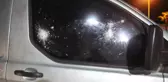 Bodrum'da bir banka şubesi ile 3 zırhlı para nakil aracına taşlı saldırıda bulunuldu