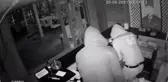 Son dakika haberi! Silahlı kavga gecesi, olay yerinin karşısındaki iş yerini soydular