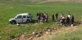 Sivas'ta, şarampole devrilen hafif ticari araçtaki 5 kişi yaralandı