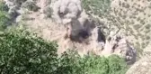 PKK'lı teröristlere ait sığınaklarda patlayıcı ve yaşam malzemesi ele geçirildi