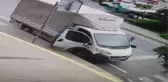 Son dakika! GAZİOSMANPAŞA'DA OTOMOBİLİN YAYAYA ÇARPMA ANI KAMERADA