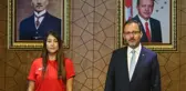 Son dakika haberi! SPOR Bakan Kasapoğlu, dünya rekortmeni Fatma Uruk'u kabul etti
