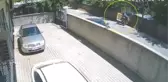 EVİN DEMİR KAPISINI ÇALAN MOTOSİKLETLİ ŞÜPHELİ YAKALANDI