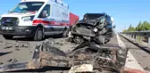 Yeni aldıkları otomobille tıra arkadan çarptılar