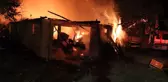 Bolu'da çıkan yangında ahır, samanlık ve garajlar küle döndü