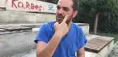ASİSTAN DOKTORU MAKASLA KOVALAYIP, YUMRUKLADI
