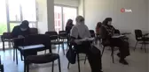 Torunlarıyla mesajlaşmak ve haberleri okumak için 65 yaşında okuma-yazma öğrendi