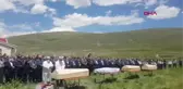 Son dakika haberleri! SİVAS'TAKİ KATLİAM GİBİ KAZADA YAŞAMINI YİTİRENLER TOPRAĞA VERİLDİ