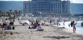 Tatilciler Çeşme'ye akın etti