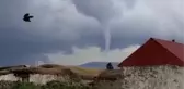 ARDAHAN'DA ÇATILARI UÇURAN HORTUM KAMERADA