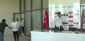 Antalyaspor'da iç transferde 3 futbolcuyla sözleşme imzalandı