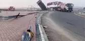 Yoldan çıkarak viyadükte askıda kalan tırın sürücüsü yaralandı