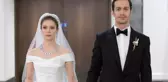 Camdaki Kız dizisinde Nalan'ın giydiği gelinliğe talep yağdı! İşte özel tasarımın fiyatı