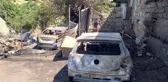 Elazığ'da yangın: 2 araç küle döndü 1 ev kullanılamaz hale geldi