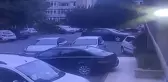 Otoparkta bir anda gaza bastı, binaya böyle çarptı