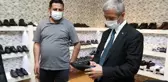 Tahmazoğlu'ndan ayakkabıcılara bin 500 TL destek