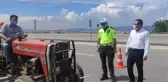 Alaşehir'de traktör sürücülerine reflektör dağıtıldı