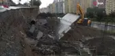 Başakşehir'de yağışın etkisiyle yol çöktü