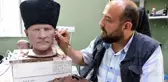 Çorum'dan dünyaya yaptıkları bal mumu heykellerle açılıyorlar