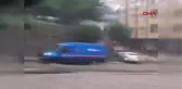 EYÜPSULTAN'DA CADDENİN SULAR ALTINDA KALDIĞI ANLAR CEP TELEFONU KAMERASINDA
