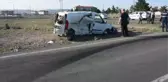 İki otomobil çarpıştı: 3 yaralı