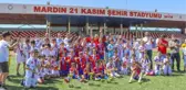 TANJU ÇOLAK, MARDİN'İN ŞAMPİYON TAKIMINI ZİYARET ETTİ