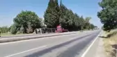 Saman yüklü tır devrildi: 1 yaralı