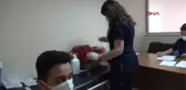 Son dakika haber... KÜTAHYA BAKAN KOCA, 1 MİLYONUNCU AŞIYI YAPAN EMİNE HEMŞİRENİN FOTOĞRAFINI PAYLAŞTI
