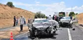 Son dakika! Otomobiller çarpıştı: 3 ölü, 3 yaralı