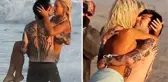 Efsane sahneyi canlandıran ikili, denizin ortasında dakikalarca öpüştü