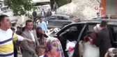 Mahalleli damadı yumurta yağmuruna tuttu