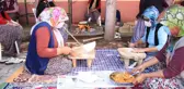 Yörük kadınları hamur yoğurma makinesiyle tanıştı