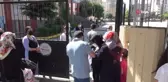 Kardeşini sınava yetiştirebilmek için 3 kilometre koştu