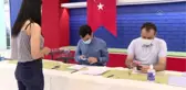 AVM'lerde kurulan stantlarda ziyaretçilere Kovid-19 aşısı yapıldı