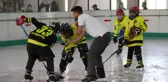 Buz hokeyi turnuvası yapıldı