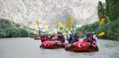 Son dakika haberleri... BAKAN SELÇUK, ZAP SUYU'NDA BOTA BİNDİ