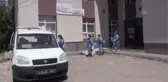 Ekipler berivanları aşılamak için 2 kilometre yürüyerek yaylaya ulaştı