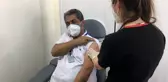 Sağlık çalışanları ve 50 yaş üzeri vatandaşlar için 3. doz aşı uygulaması başladı