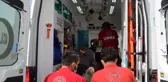 Son dakika haberleri | AKSARAY'DA OTOMOBİL REFÜJE ÇARPTI 2'Sİ ÇOCUK 5 YARALI