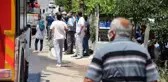 Alev alev yanan çatı mahalleliyi sokağa döktü