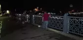 Yasaksız ilk gecede balık tutkunları Galata Köprüsü'nde buluştu