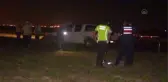 AFYONKARAHİSAR - Kamyonet balya yüklü römorka çarptı: 4 yaralı