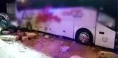 Alanya'da otomobil, tur otobüsü ile çarpıştı: 1 yaralı