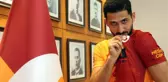 Galatasaray'la sözleşmesini iki yıl uzatan Emre Akbaba, büyük bir indirime gitti